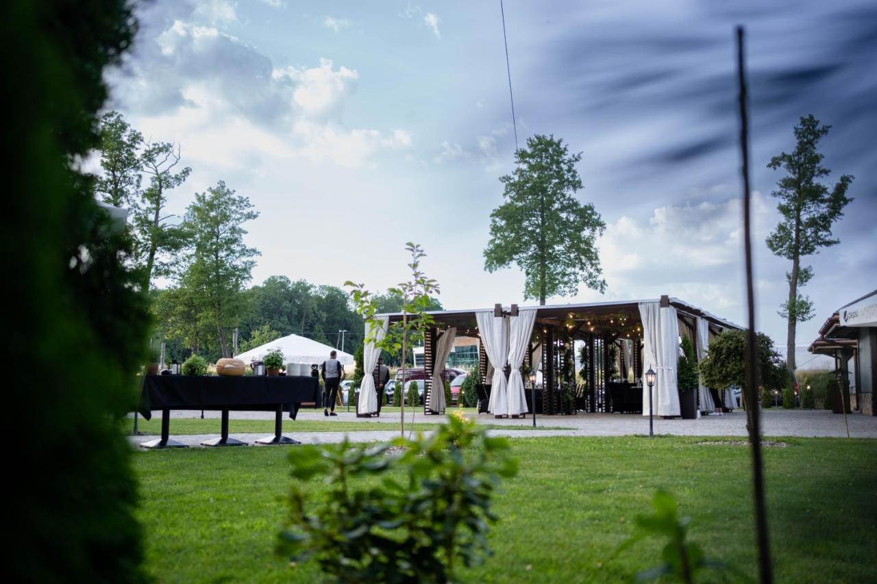 Hotel & Spa **** Kasztel Uniejow Εξωτερικό φωτογραφία