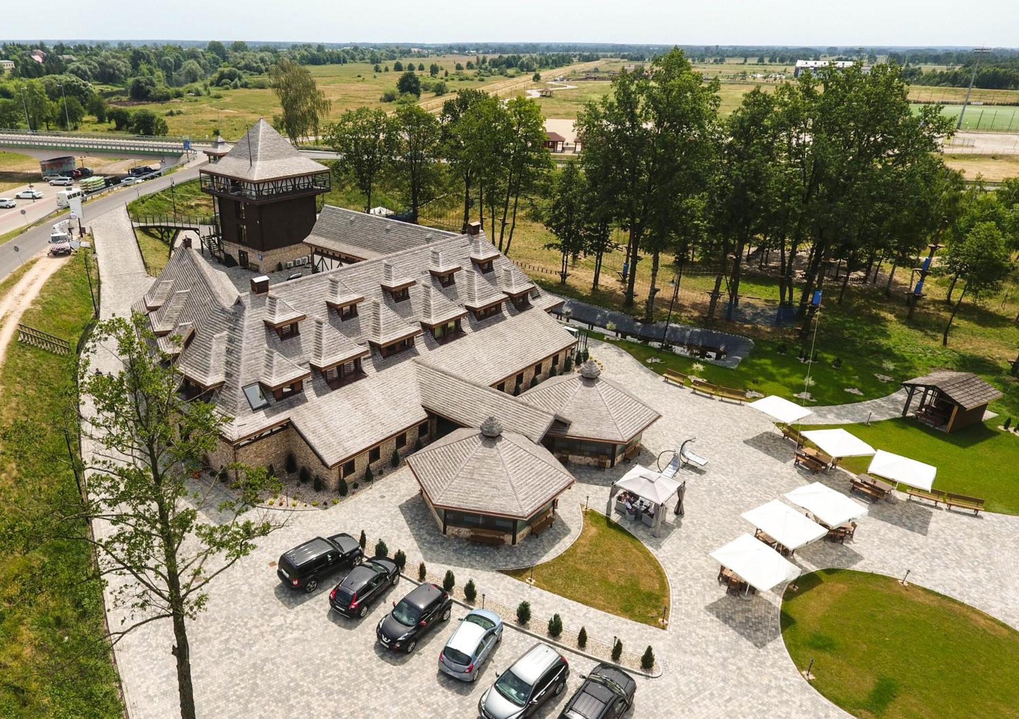 Hotel & Spa **** Kasztel Uniejow Εξωτερικό φωτογραφία