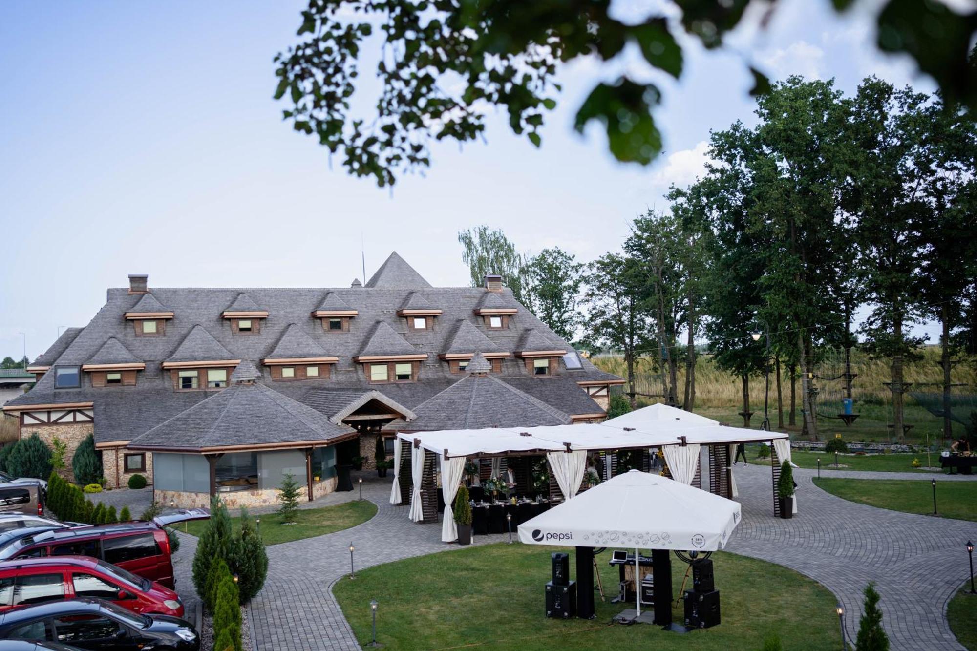 Hotel & Spa **** Kasztel Uniejow Εξωτερικό φωτογραφία