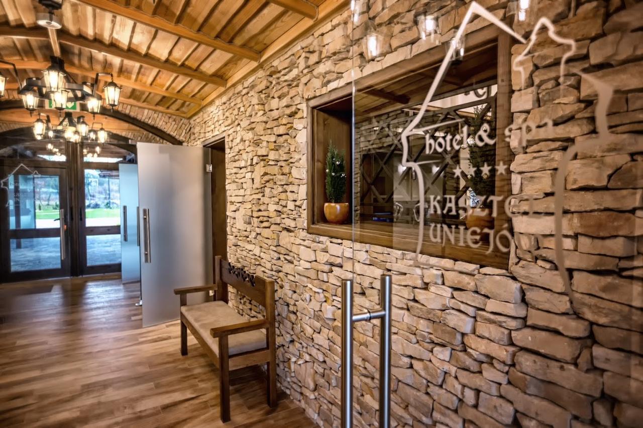 Hotel & Spa **** Kasztel Uniejow Εξωτερικό φωτογραφία