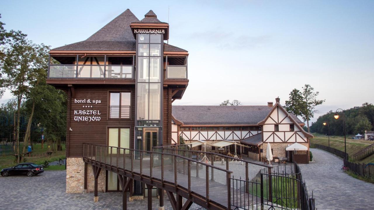 Hotel & Spa **** Kasztel Uniejow Εξωτερικό φωτογραφία