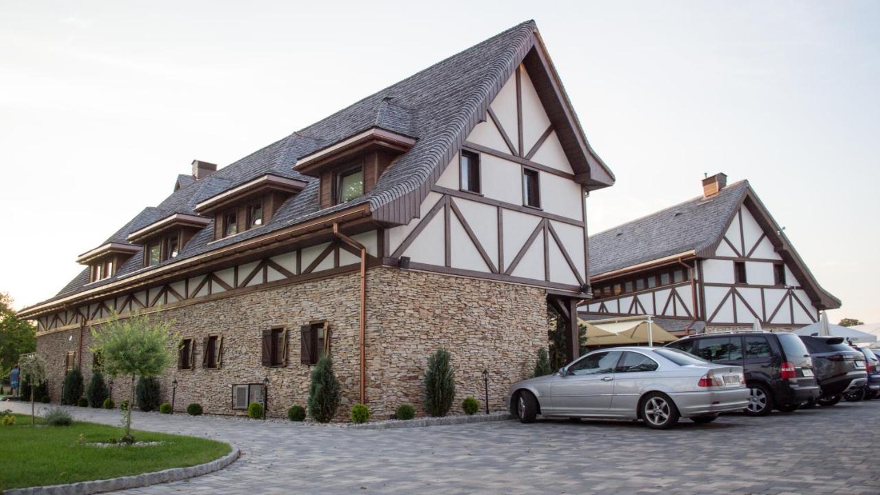 Hotel & Spa **** Kasztel Uniejow Εξωτερικό φωτογραφία