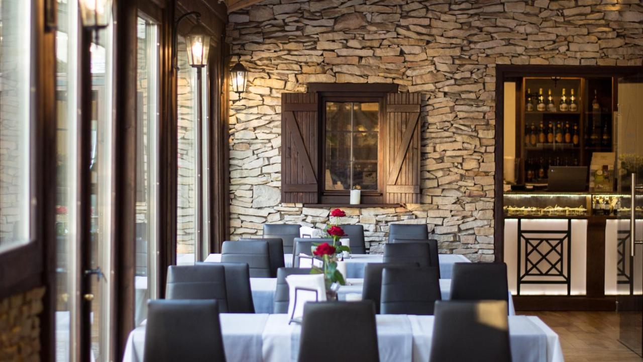 Hotel & Spa **** Kasztel Uniejow Εξωτερικό φωτογραφία